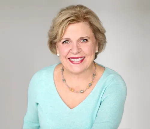 Portrait of Professional Coach & Consultant, Nicole Aloni CPCC